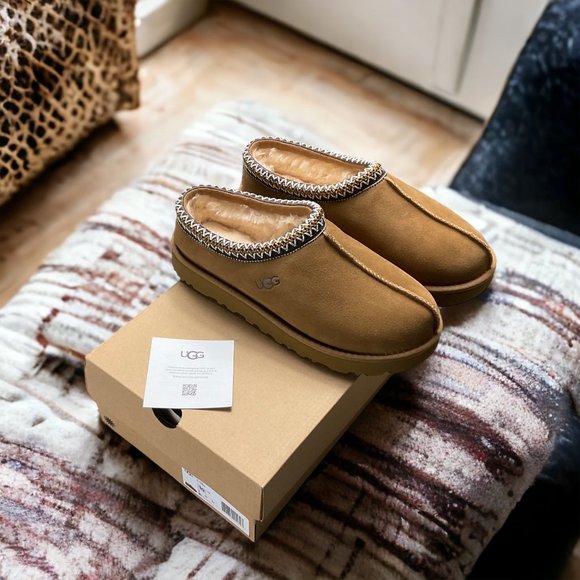 Women's UGG Tasman II Slipper in Chestnut Suede - Picture 2 of 6